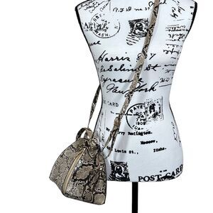 Purse Snake print pyramid shape crossbody handle bag mini streetwear party